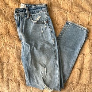 ABERCROMBIE & FITCH SKINNY JEANS